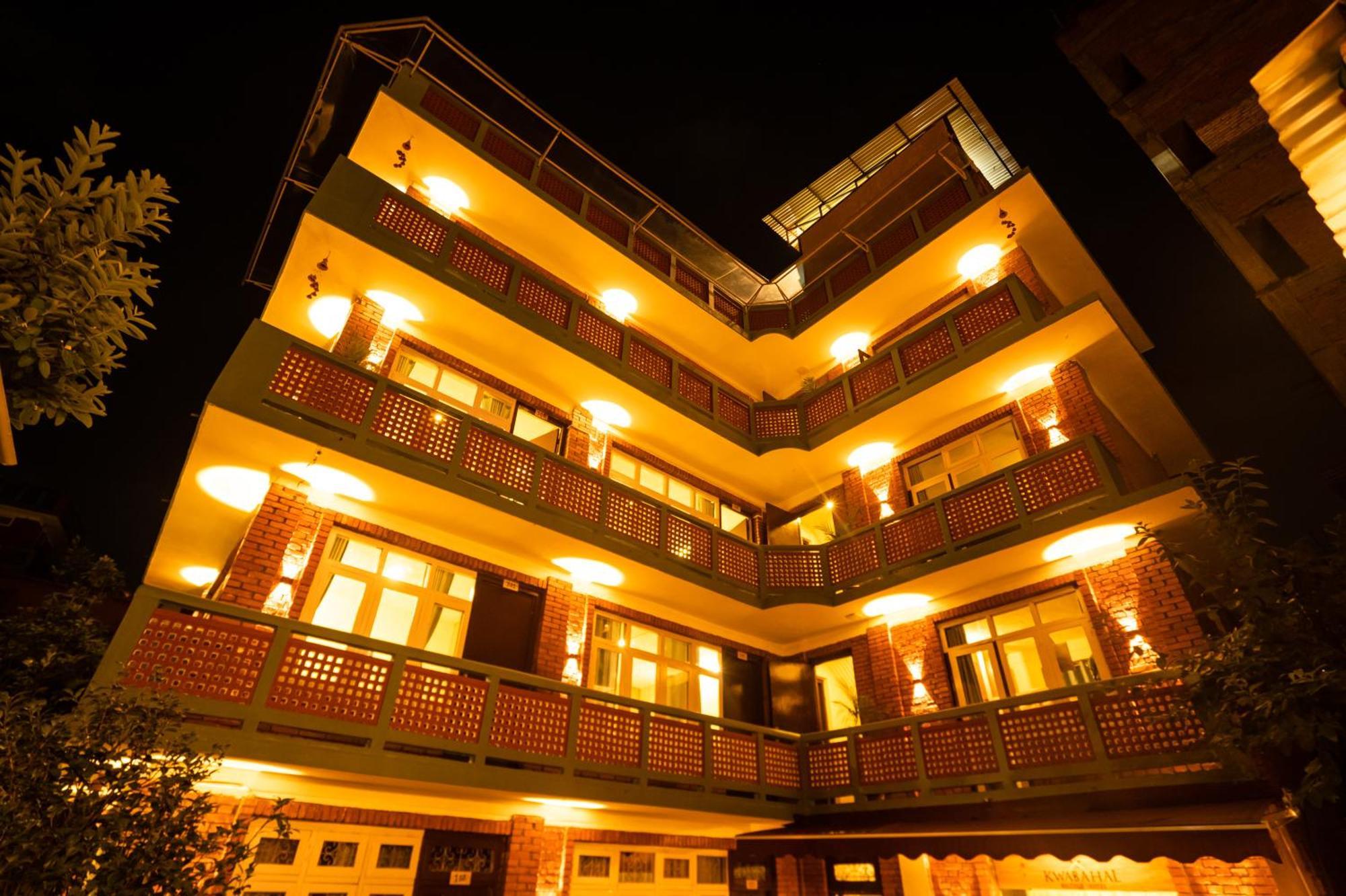 Kwabahal Boutique Hostel Катманду Екстер'єр фото