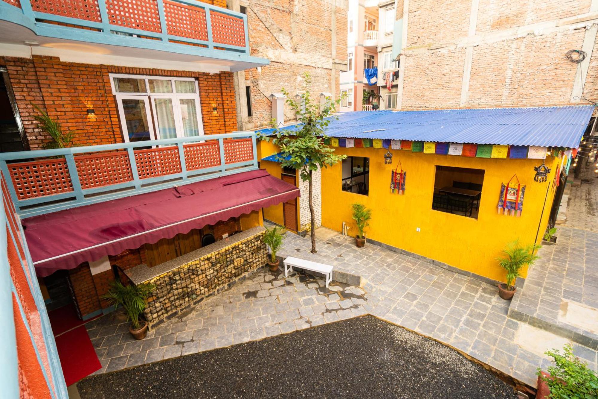Kwabahal Boutique Hostel Катманду Екстер'єр фото