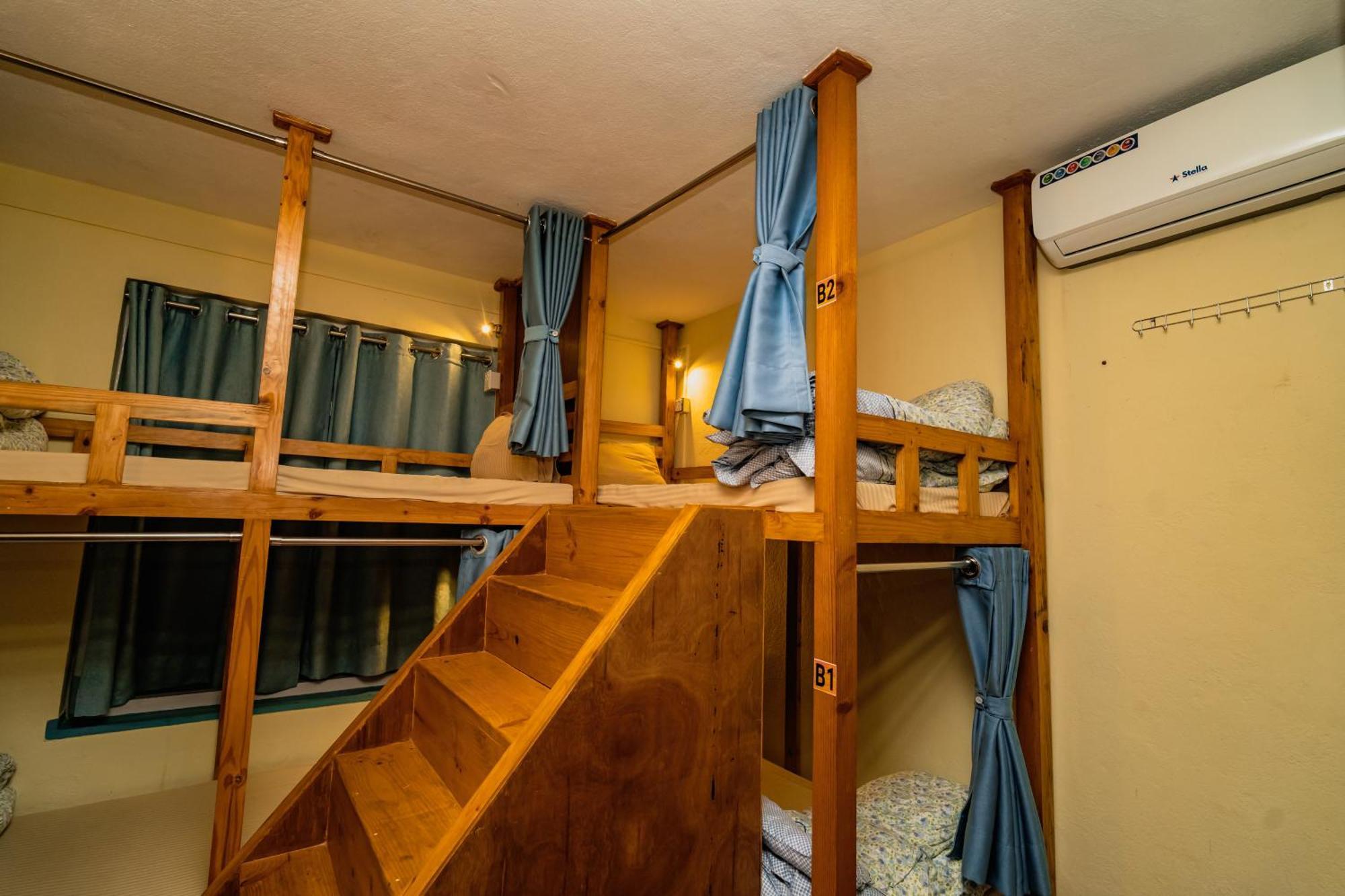 Kwabahal Boutique Hostel Катманду Екстер'єр фото