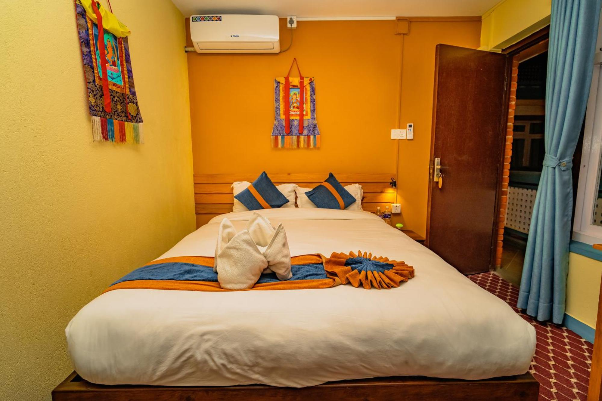 Kwabahal Boutique Hostel Катманду Екстер'єр фото