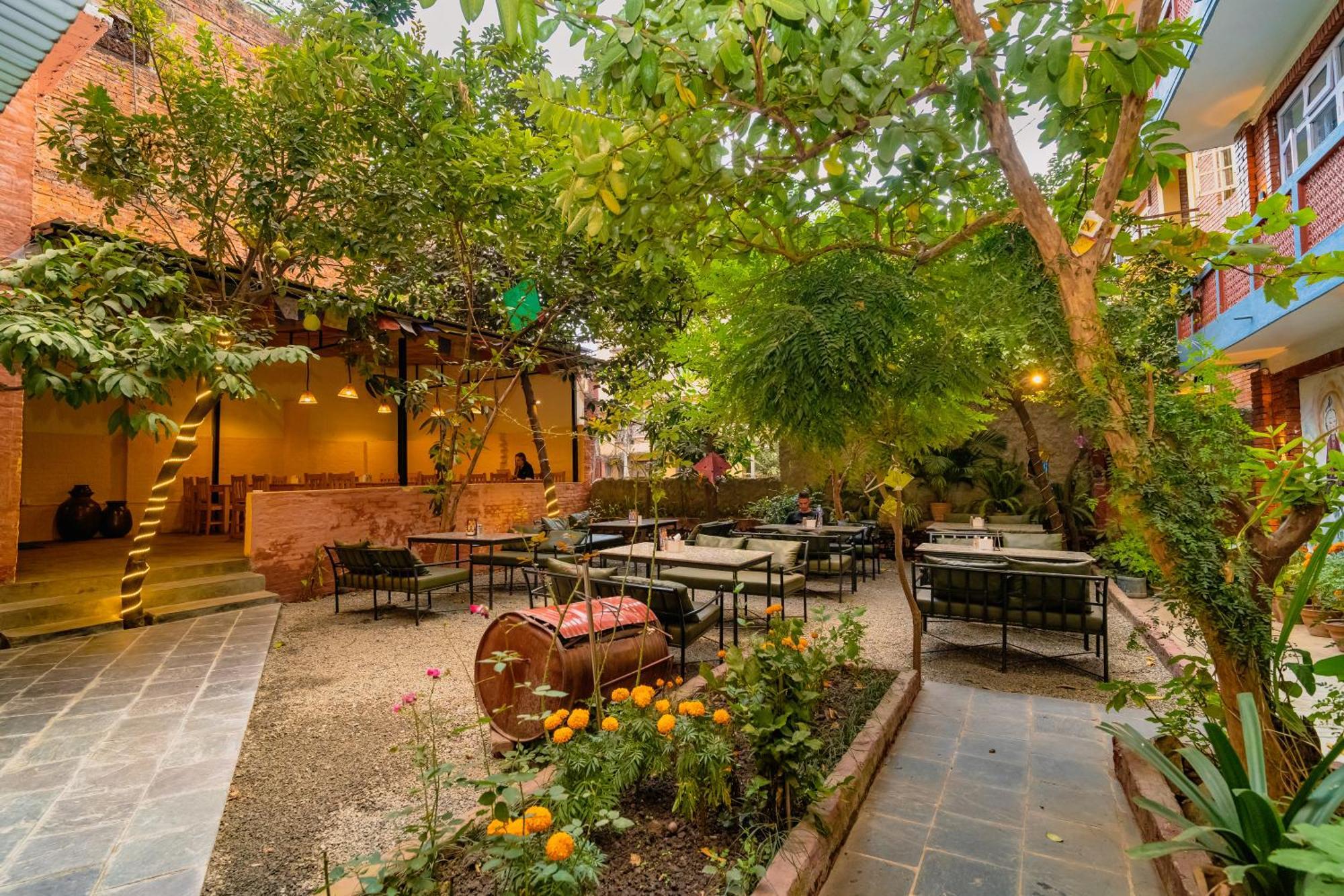 Kwabahal Boutique Hostel Катманду Екстер'єр фото