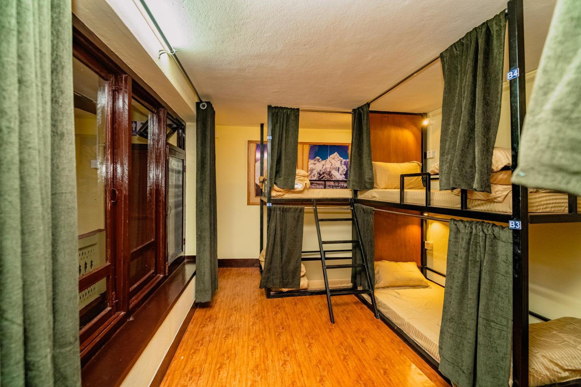 Kwabahal Boutique Hostel Катманду Екстер'єр фото