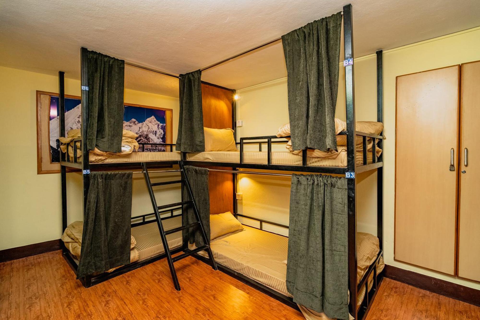Kwabahal Boutique Hostel Катманду Екстер'єр фото